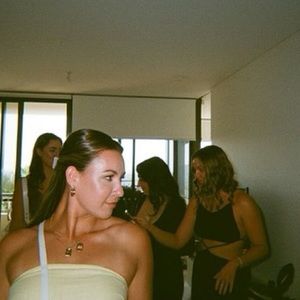 Meet your Posher, Carrie